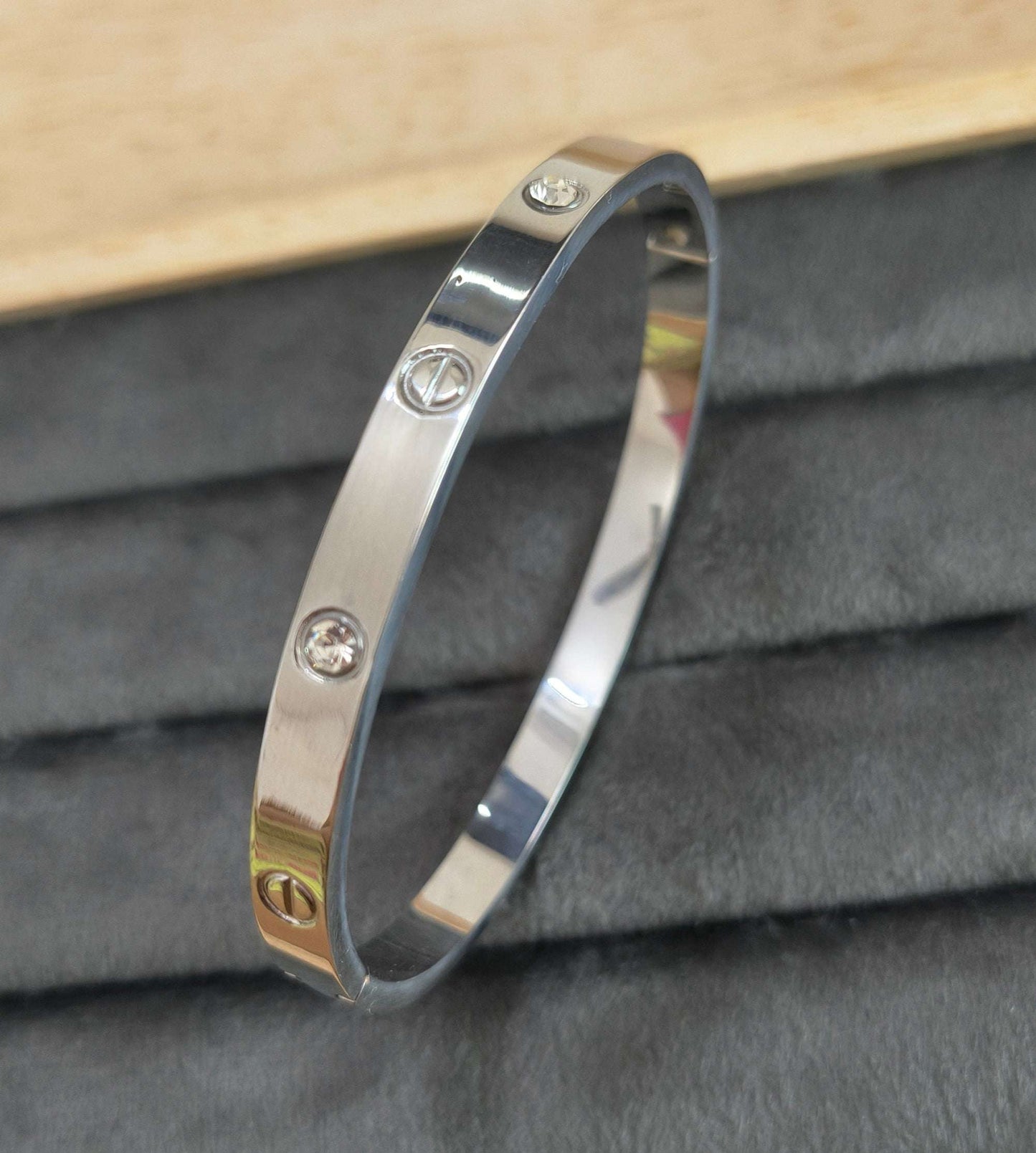 Antitarnish Silver Toned Timeless Love 18K Gold Plated Bracelet