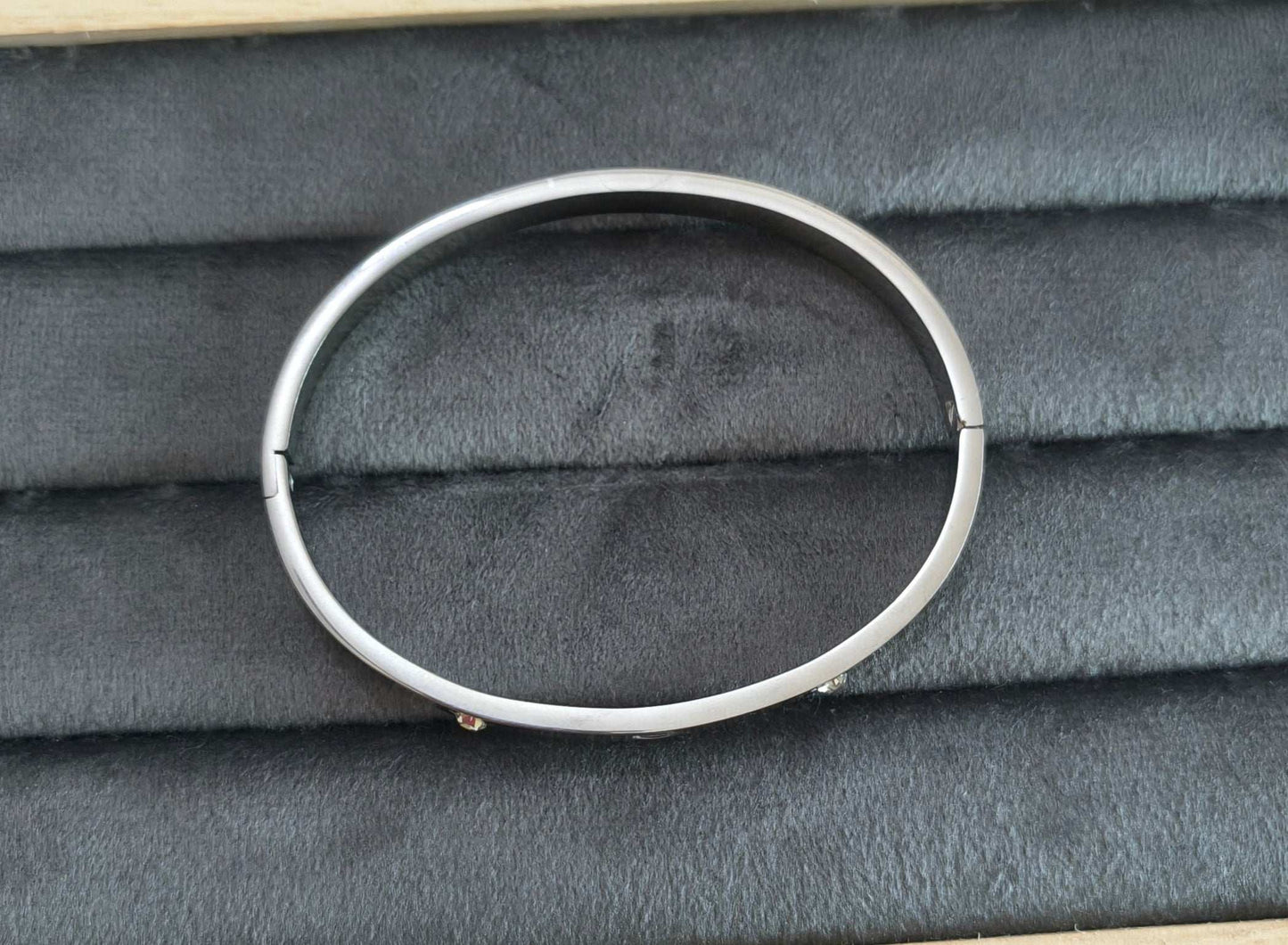 Antitarnish Silver Toned Timeless Love 18K Gold Plated Bracelet