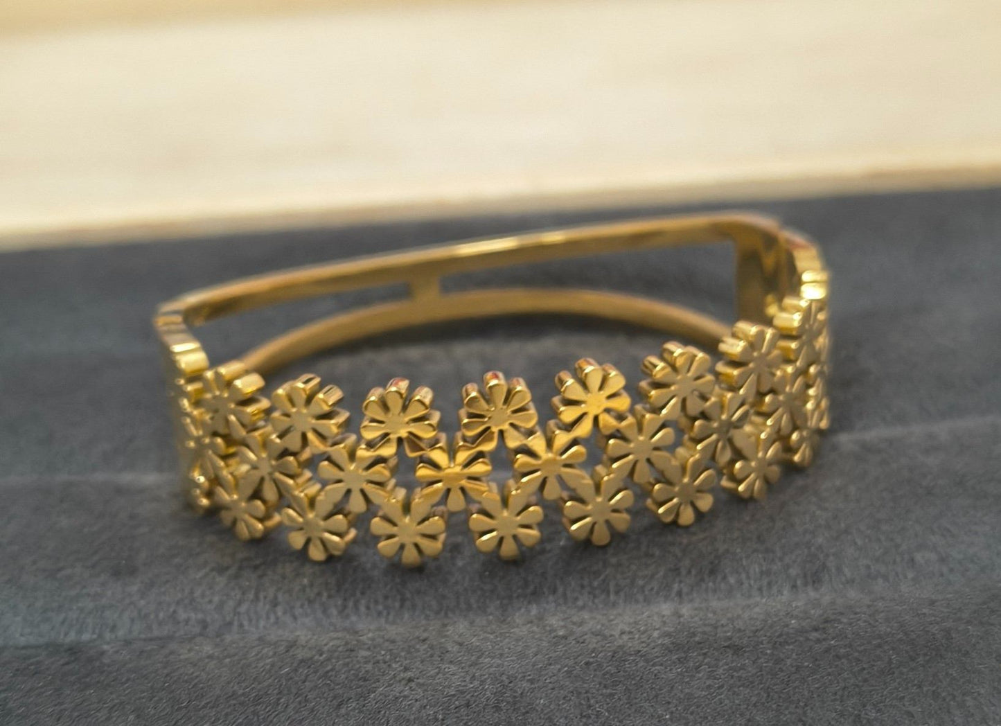 Antitarnish Babysize Floral Bunch Bracelet 18K Gold Plated