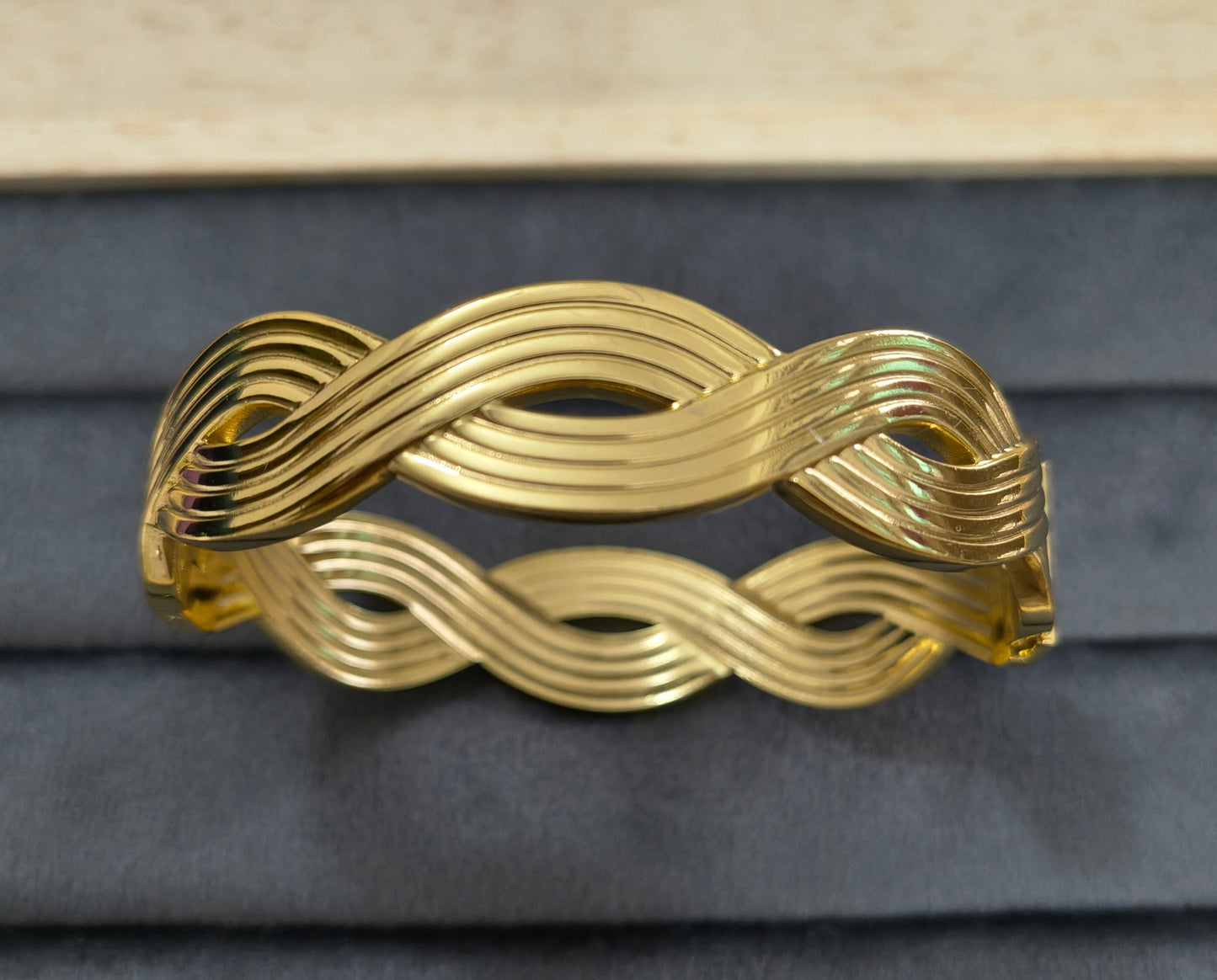 Antitarnish Braided Side Openable Bracelet 18K Gold Plated