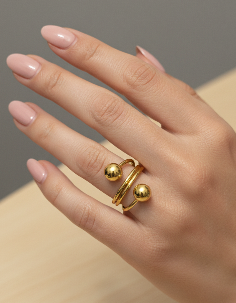 Antitarnish Bright Gold Plated Bold Overlapping Ring