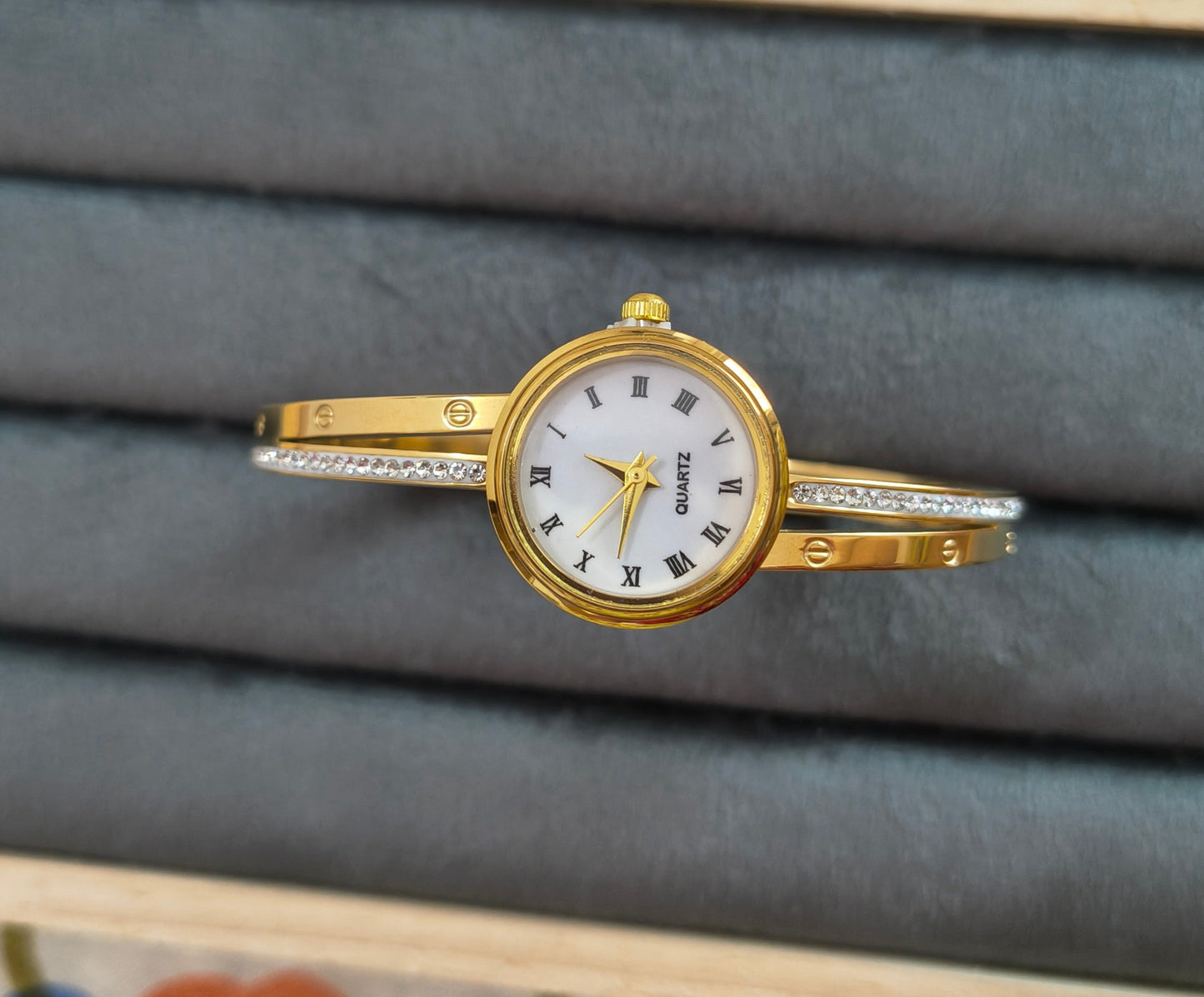 Antitarnish Cartier Style Openable Bracelet Watch 18K Gold Plated