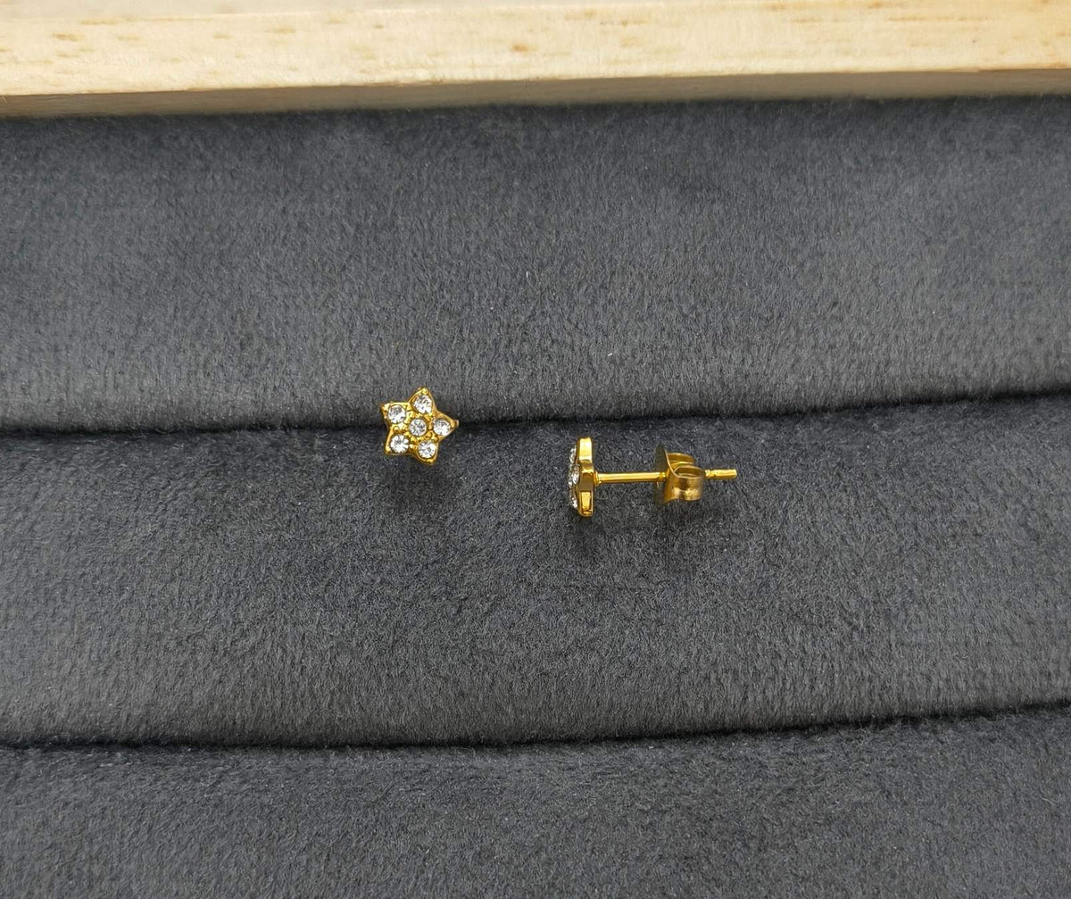 Antitarnish Dainty Golden Star Necklace 18K Gold Plated