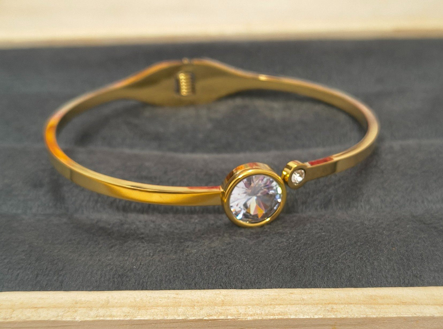 Antitarnish Dainty Stone Studded Bracelet 18K Gold Plated
