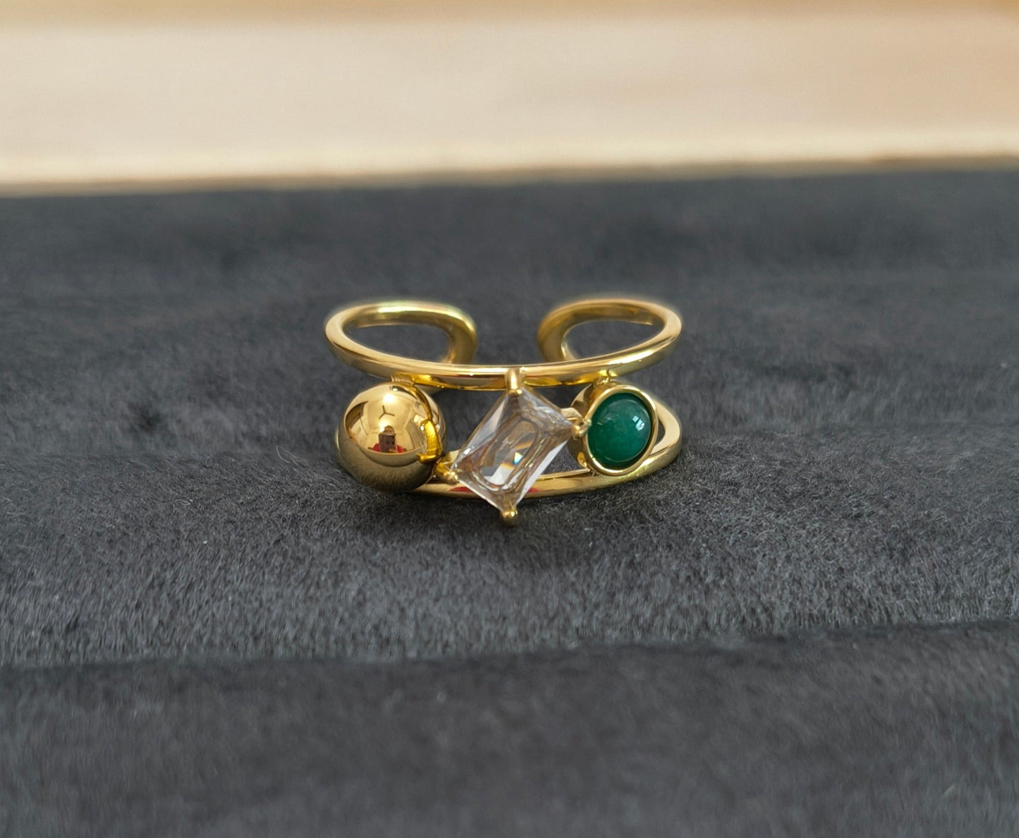 Antitarnish Emerald Bead and Diamond Ring 18K Gold Plated
