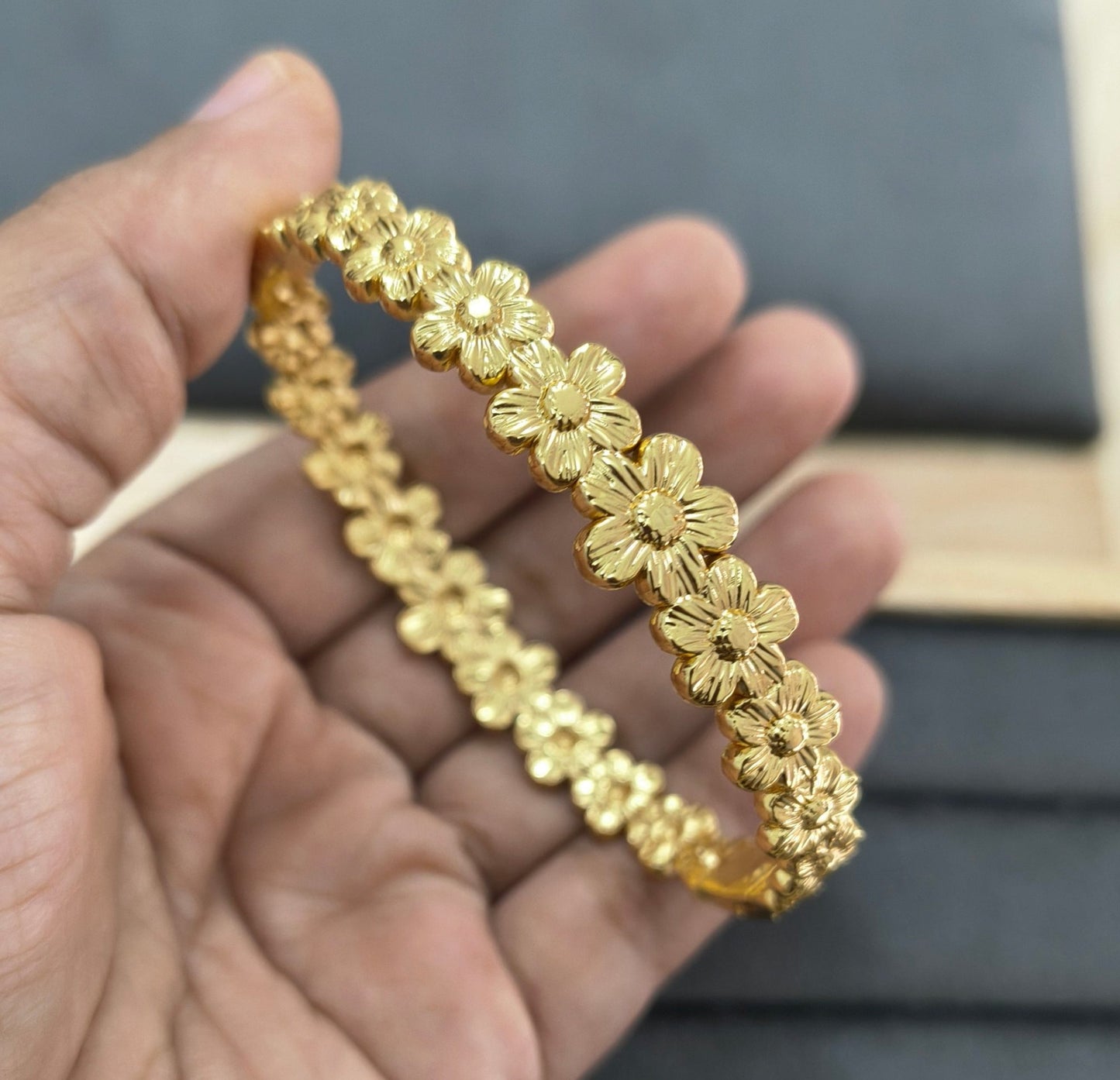 Antitarnish Full Circle Floral Bracelet 18K Gold Plated