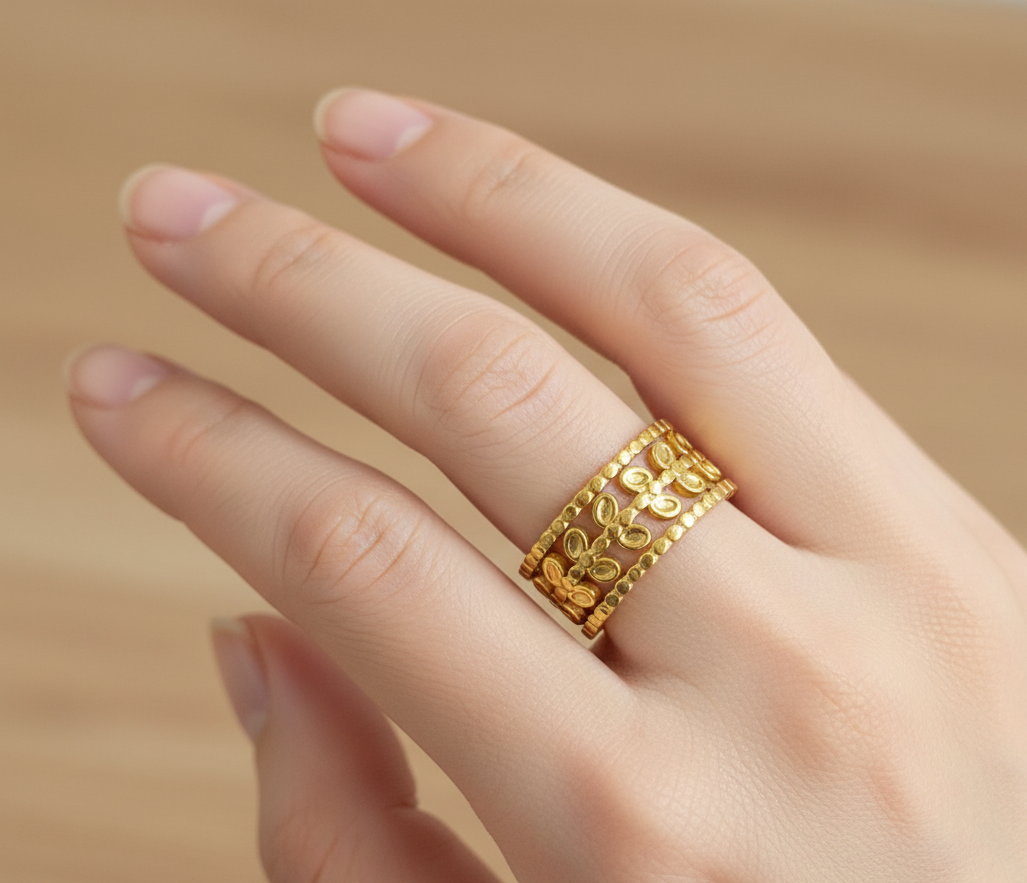 Antitarnish Golden Classic Leaf Shape Ring 18K Gold Plated
