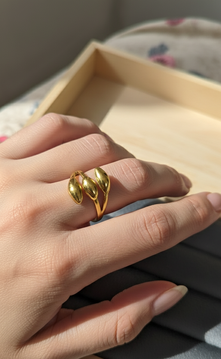 Antitarnish Golden Romantic Cuddle Ring 18K Gold Plated