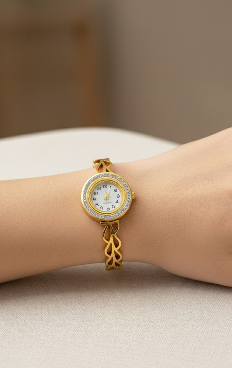 Antitarnish Leaf Style Openable Bracelet Watch 18K Gold Plated