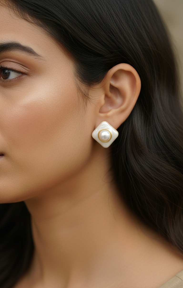 Antitarnish Round Pearl Square Shaped Enamel Stud Earrings