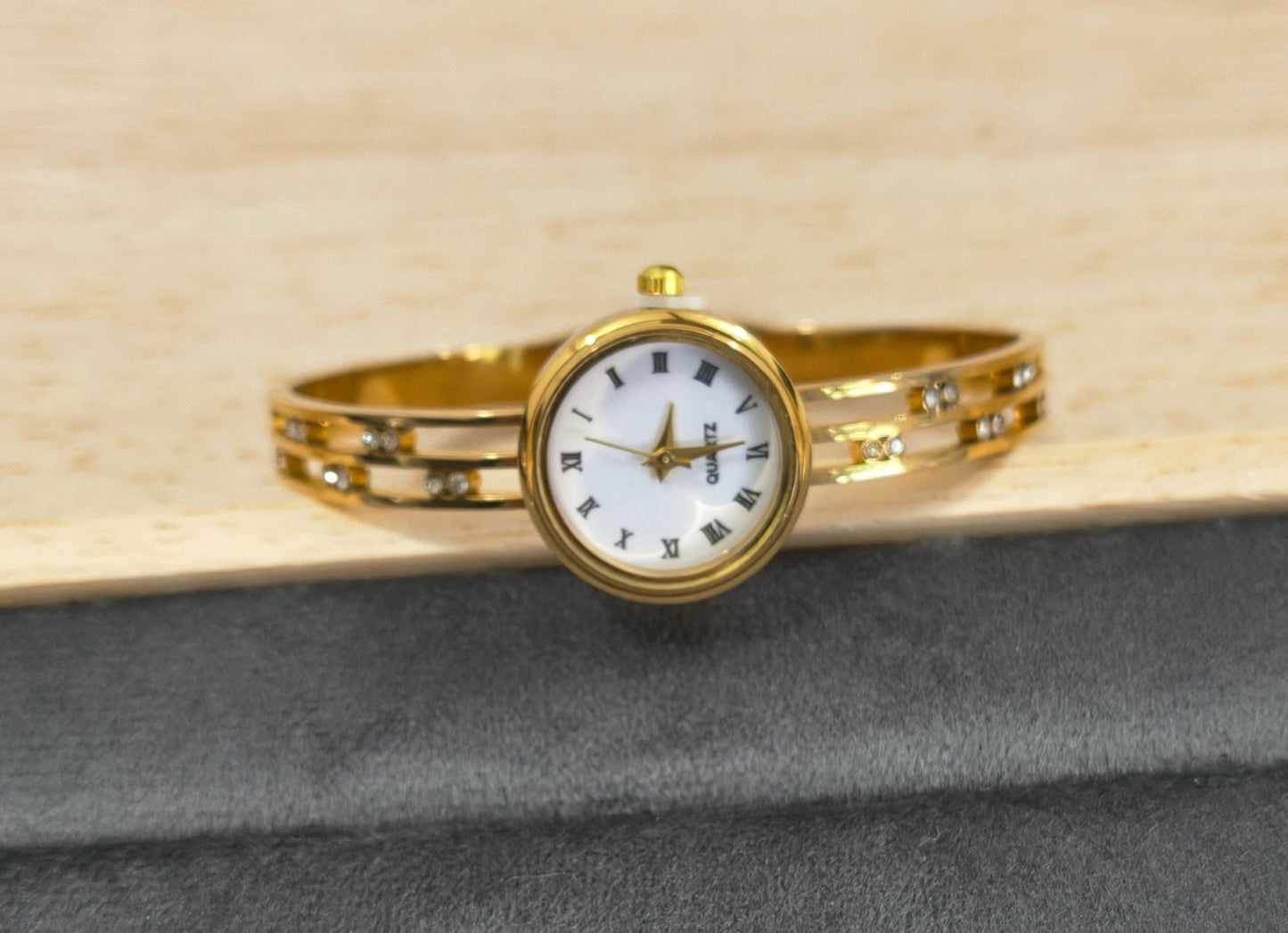 Antitarnish Stone Studded Stylish Openable Bracelet Watch 18K Gold Plated
