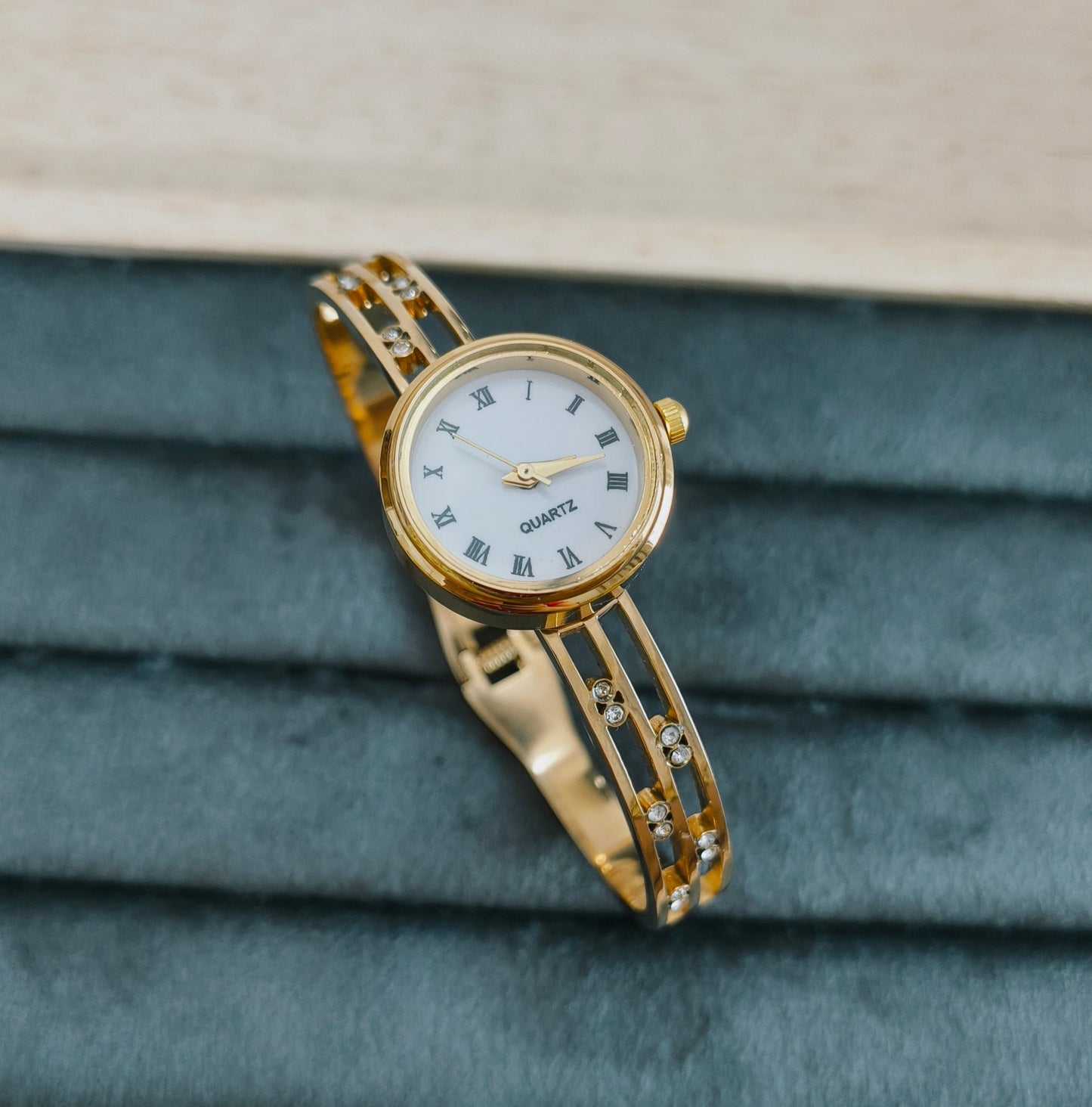 Antitarnish Stone Studded Stylish Openable Bracelet Watch 18K Gold Plated