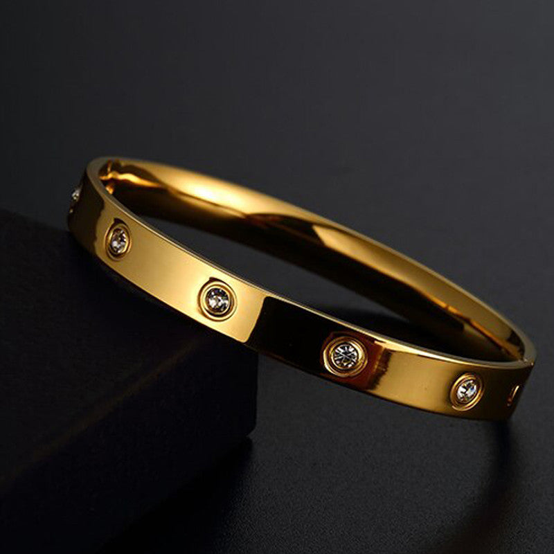 Antitarnish Timeless Love Bracelet Stone Studded