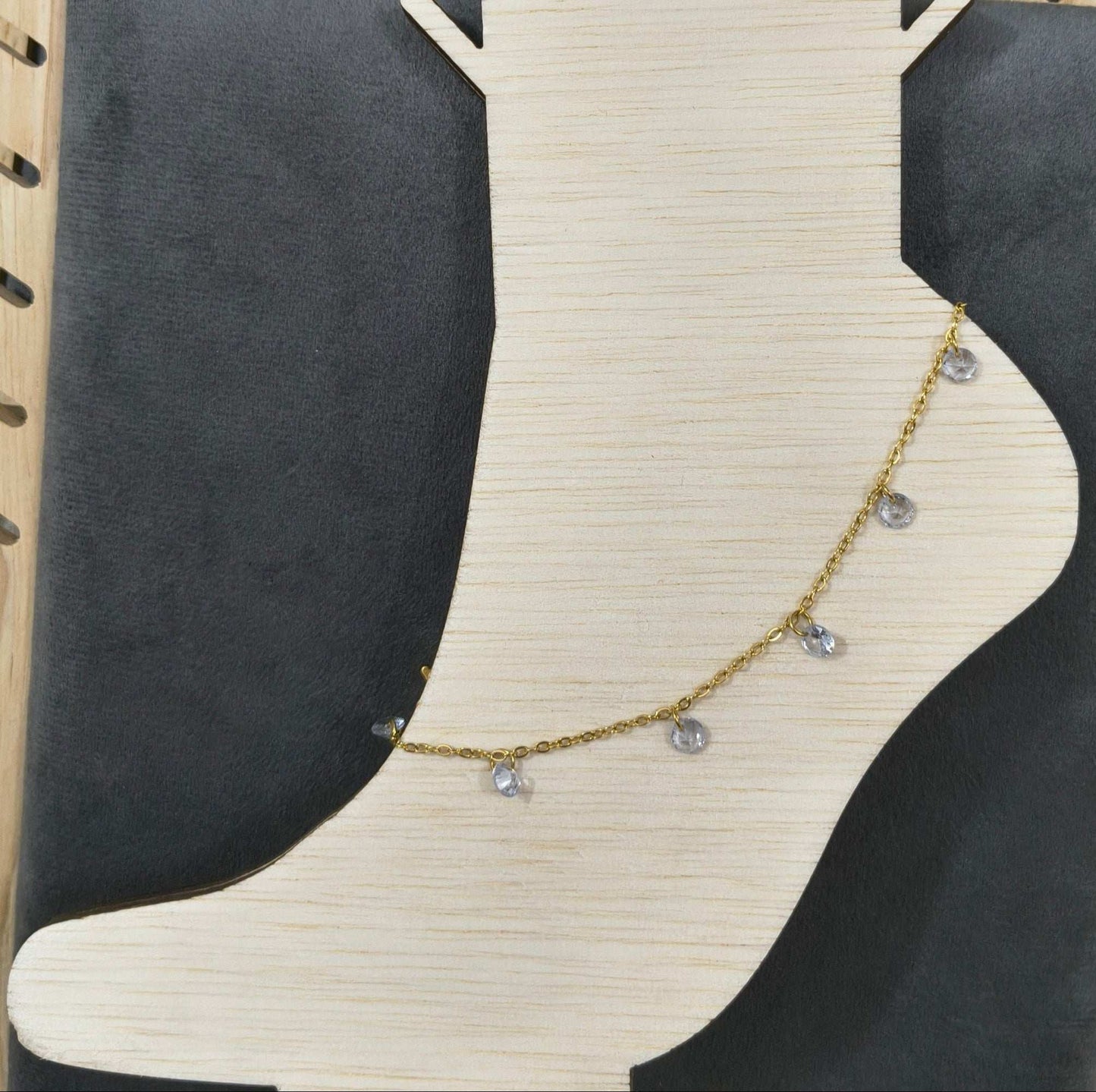 Charming Round Diamond Studded Anklet 18K Gold Plated