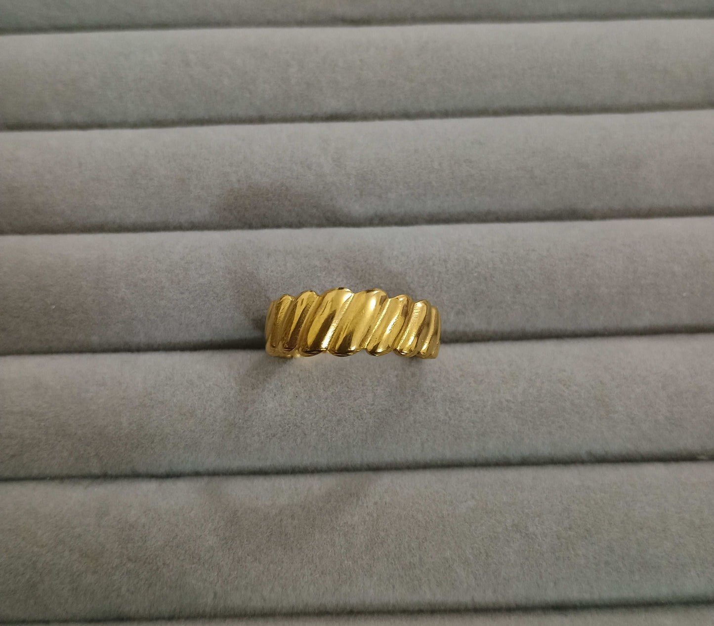 Classic Spiral Style Adjustable 18K Gold Plated Ring