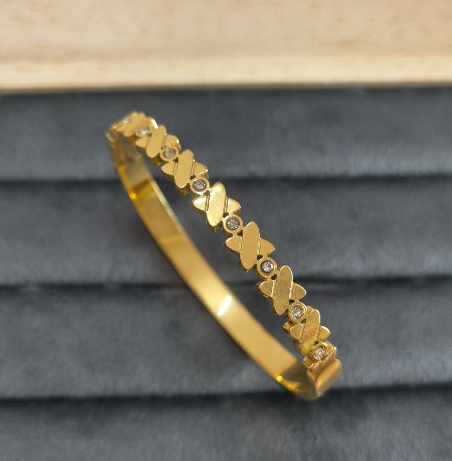 Dazzling Charm Bracelet Bangle 18K Gold Plated