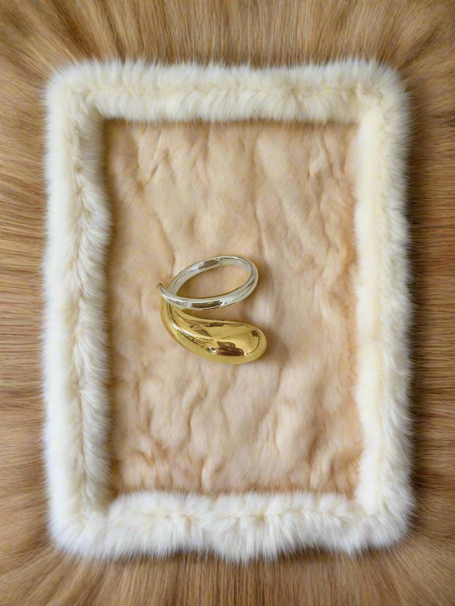 Anti tarnish Chunky Waterdrop Gold and Silver toned Adjustable Finger Ring 18k Gold PVD plated - Urban Era Jewel