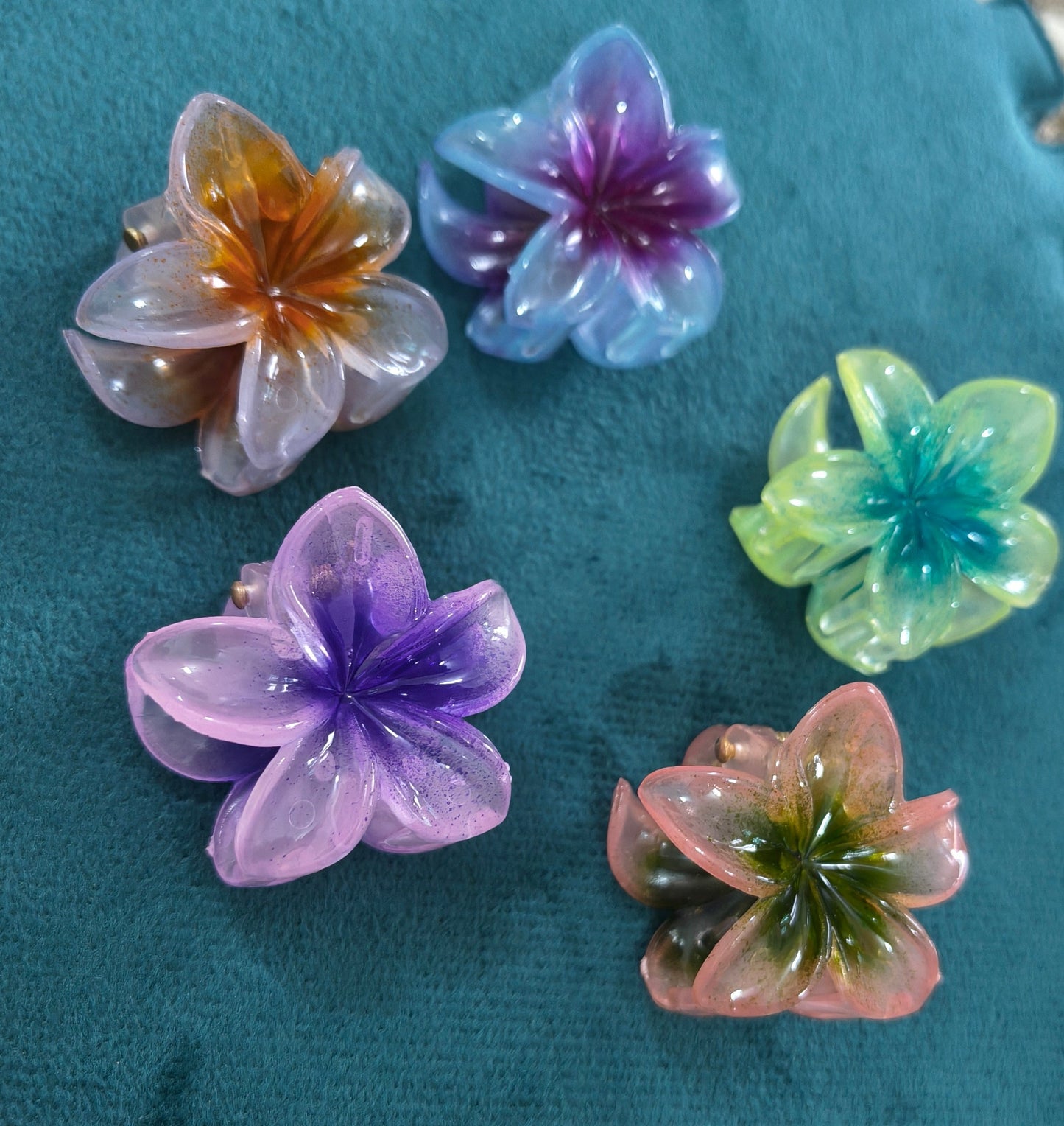 Glossy Dual Shade Flower Hair Claw Clip