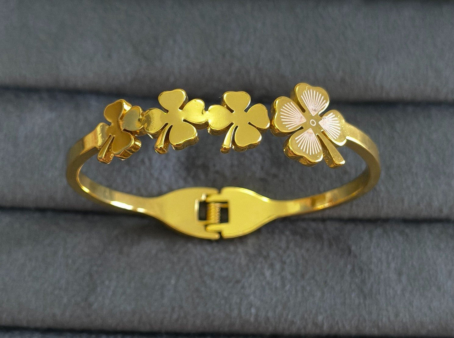 Anti Tarnish Bracelet Leaf Clover 18K Gold Plated