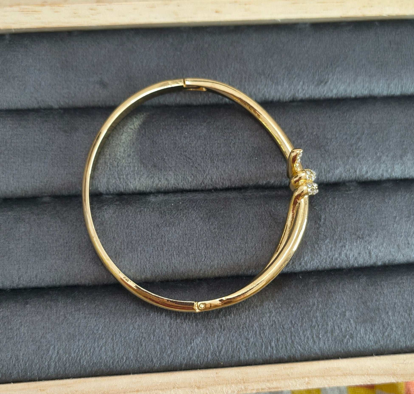 Knot Style Bracelet Bangle 18K Gold Plated