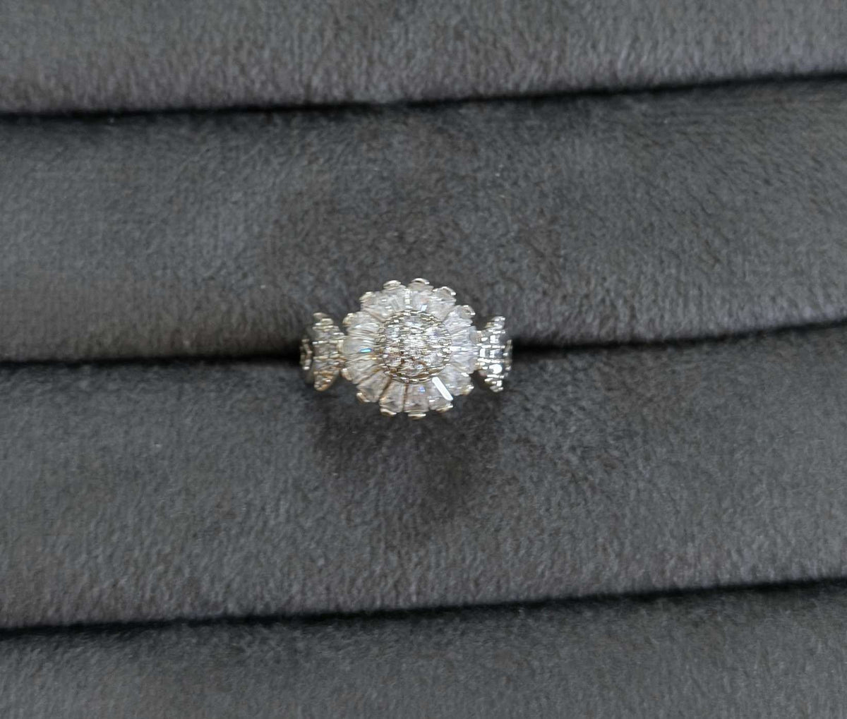 Premium Quality Silver Engagement Proposal Ring