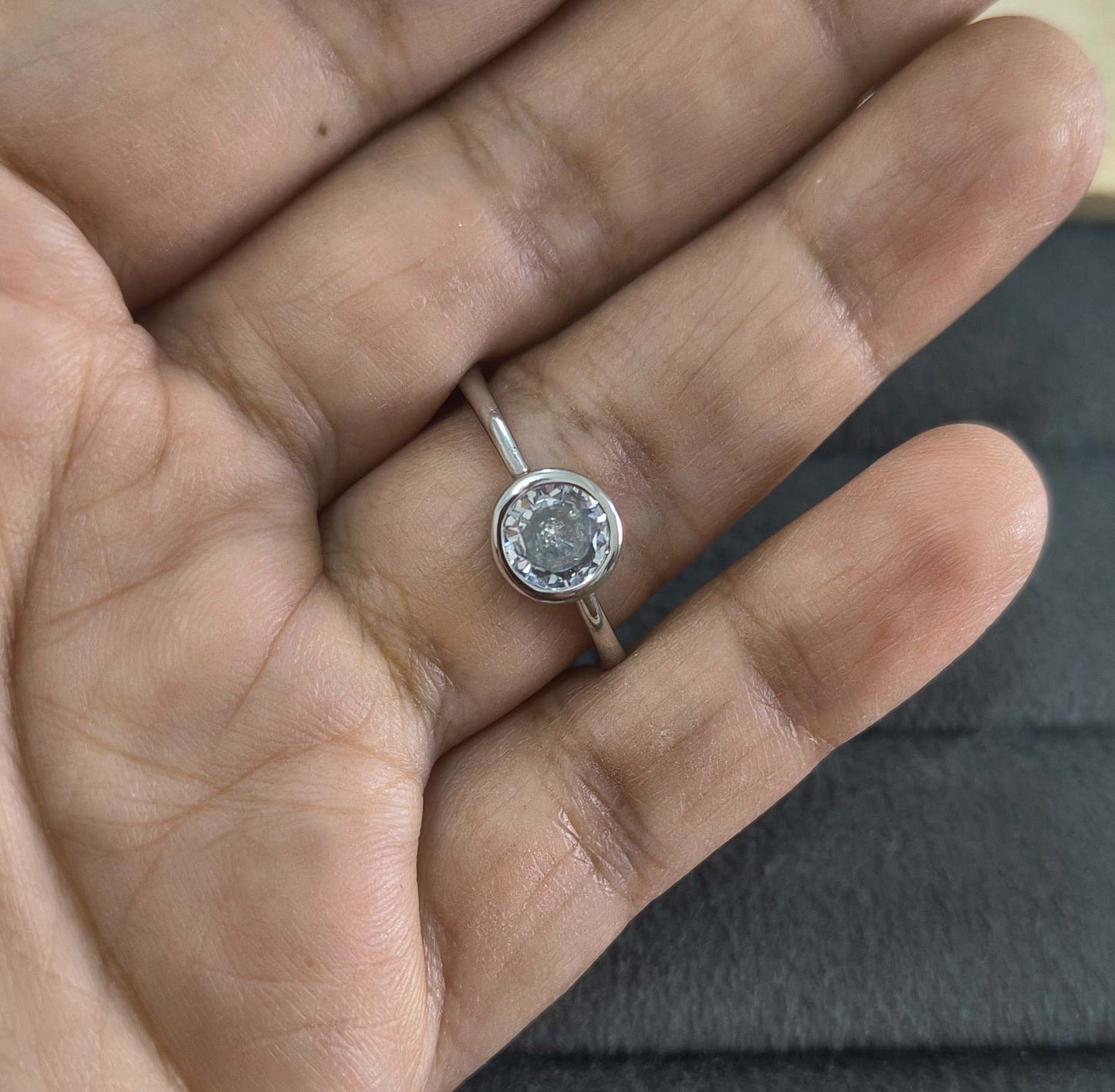 Premium Quality Sparkling Round Stone Ring Silver Plated
