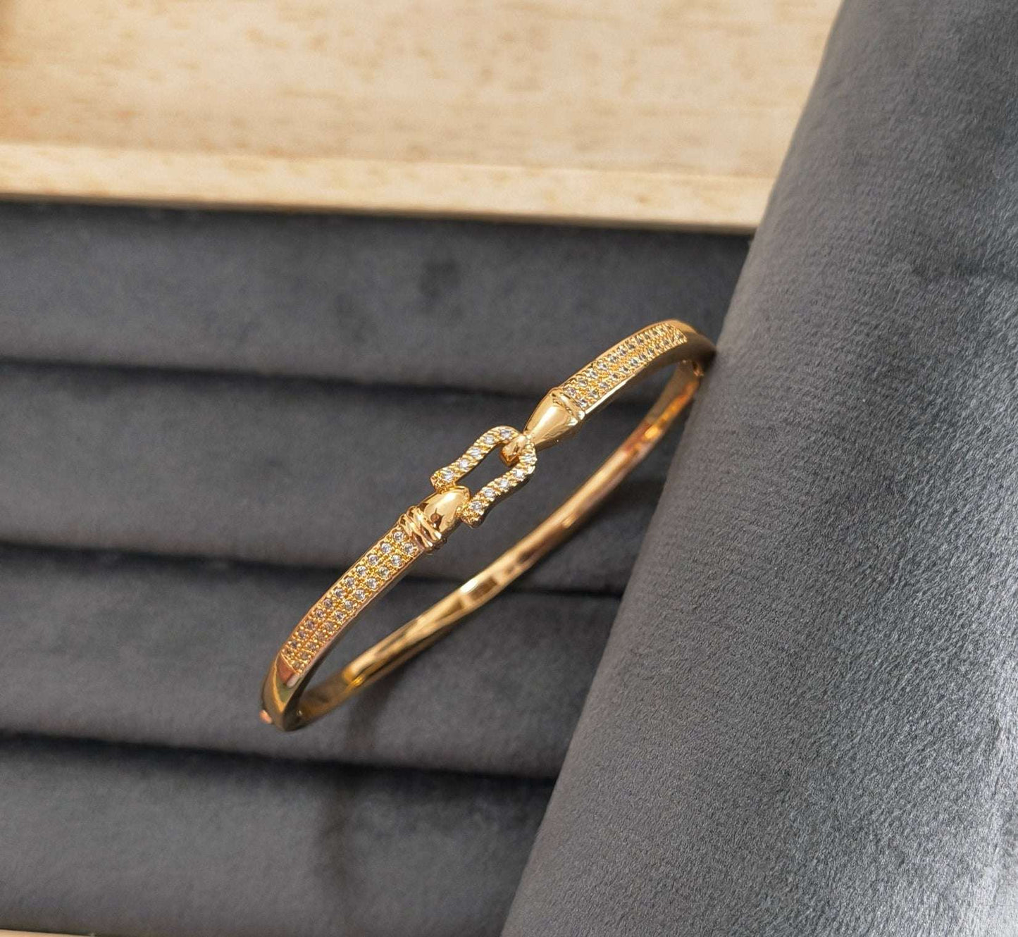 Rosegold Flip Lock Shape Bracelet Bangle Gold Plated