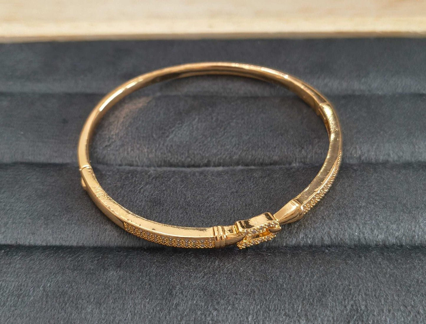 Rosegold Flip Lock Shape Bracelet Bangle Gold Plated