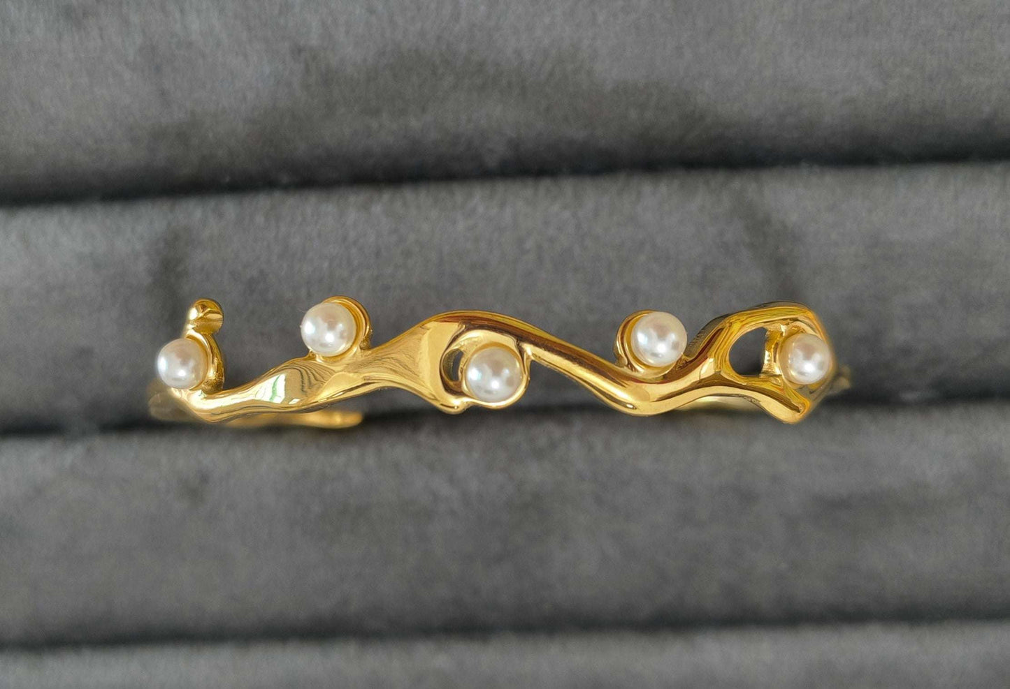 Shiny Pearl Studded Bracelet Bangle 18K Gold Plated