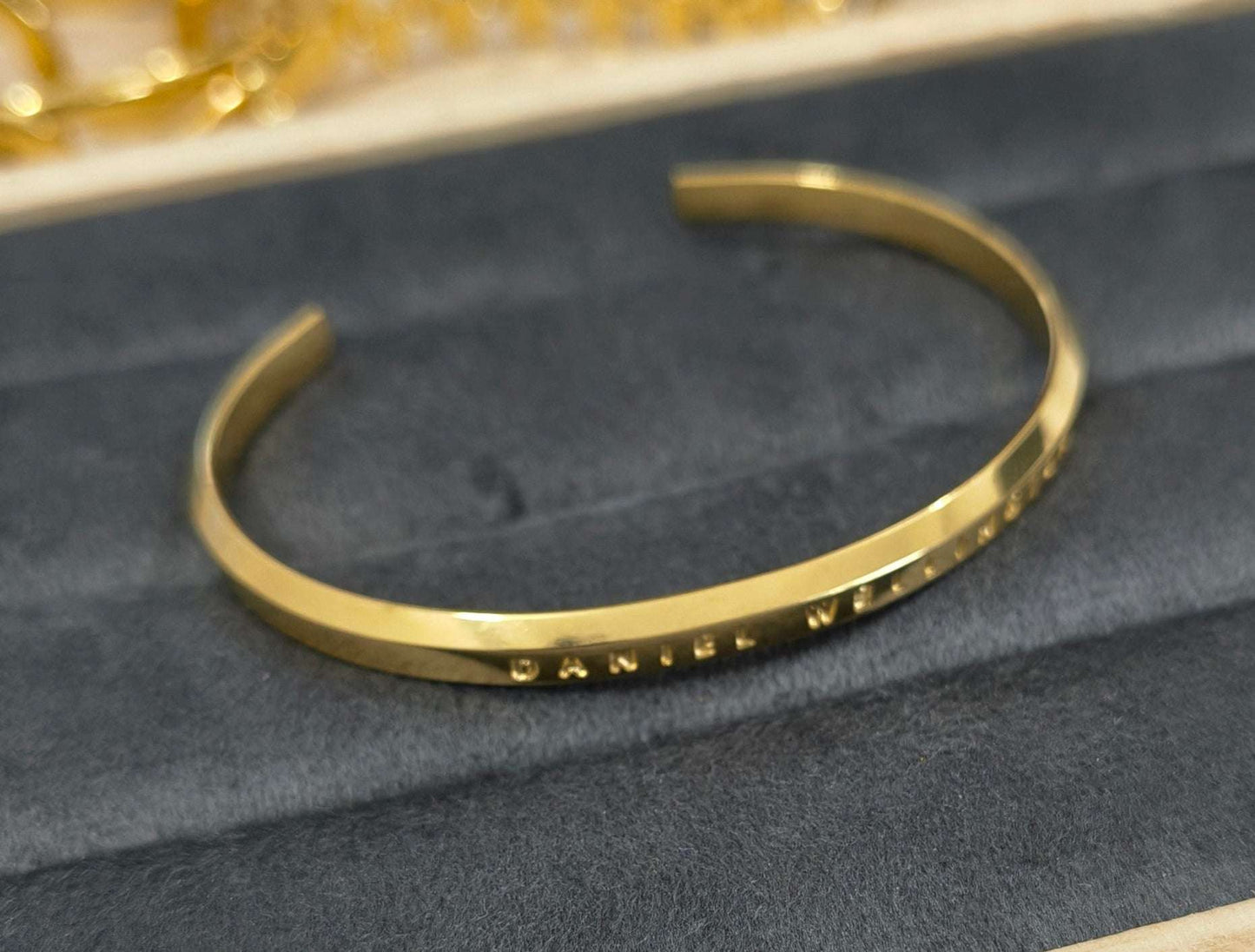 Single Stone Studded Closed Bangle 18K Gold Plated