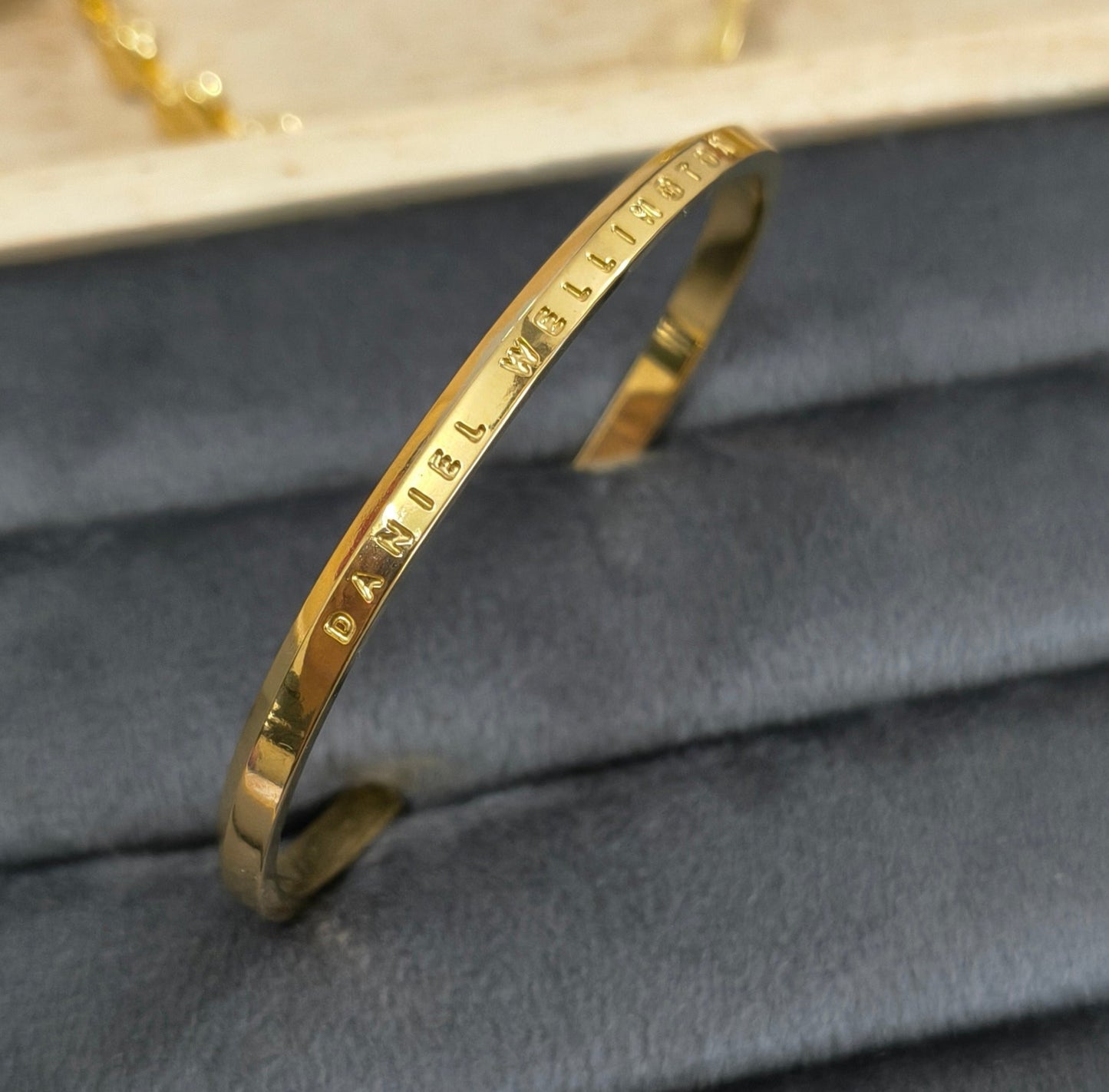 Single Stone Studded Closed Bangle 18K Gold Plated