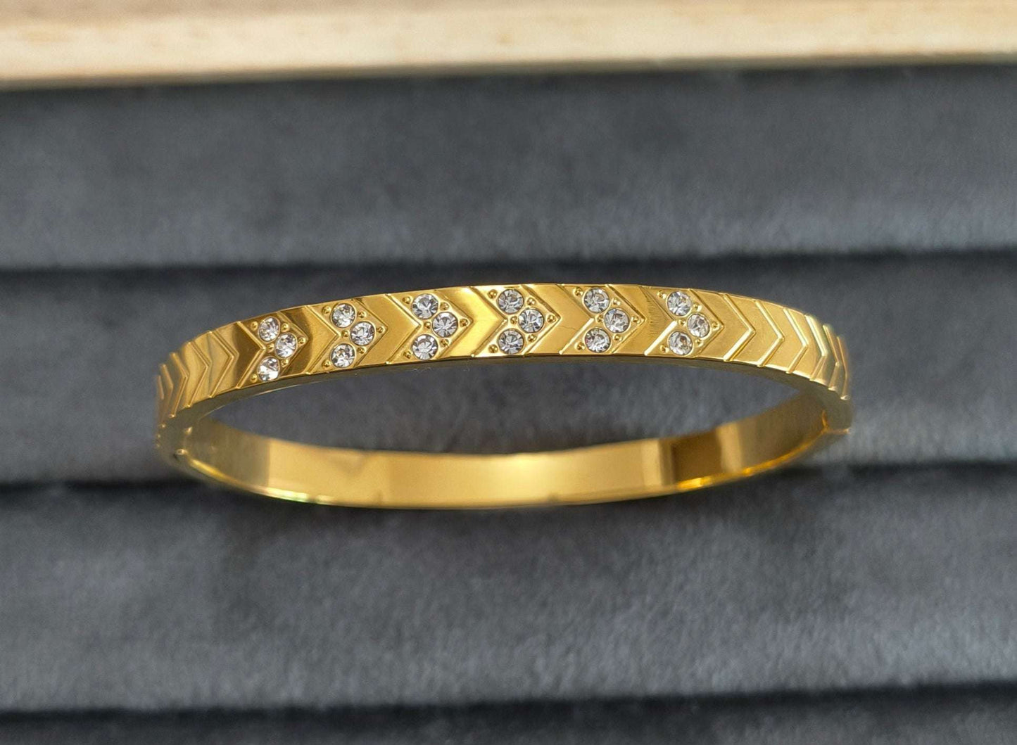 Sparkling Zircon Bangle Bracelet 18K Gold Plated