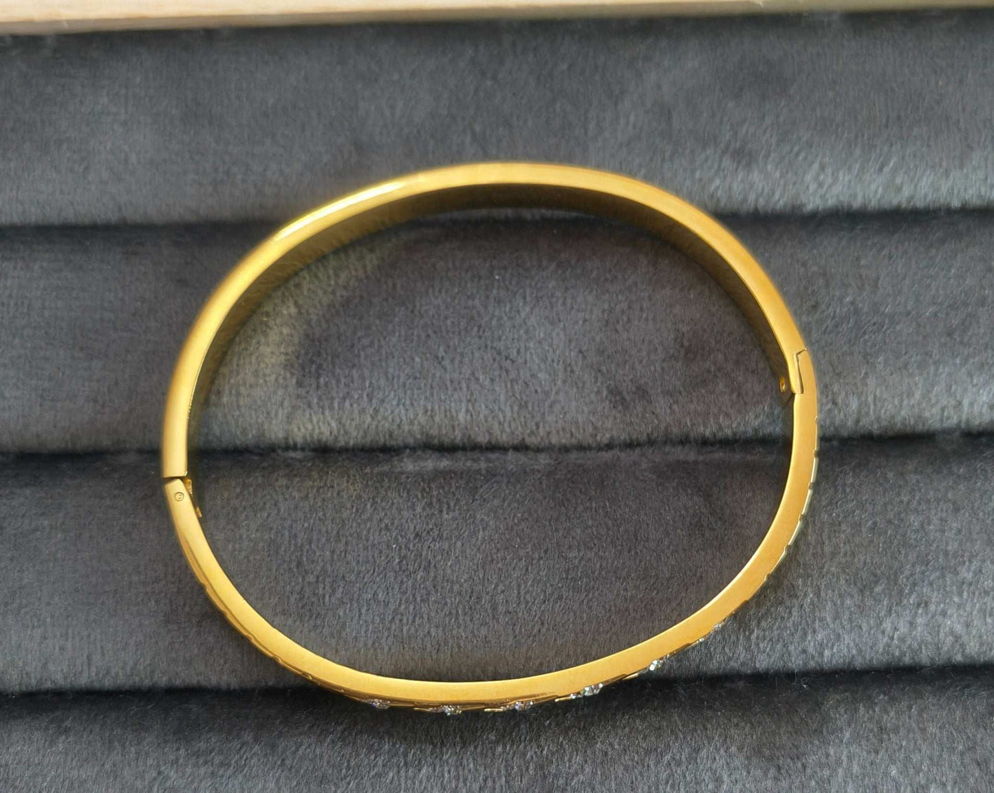 Sparkling Zircon Bangle Bracelet 18K Gold Plated