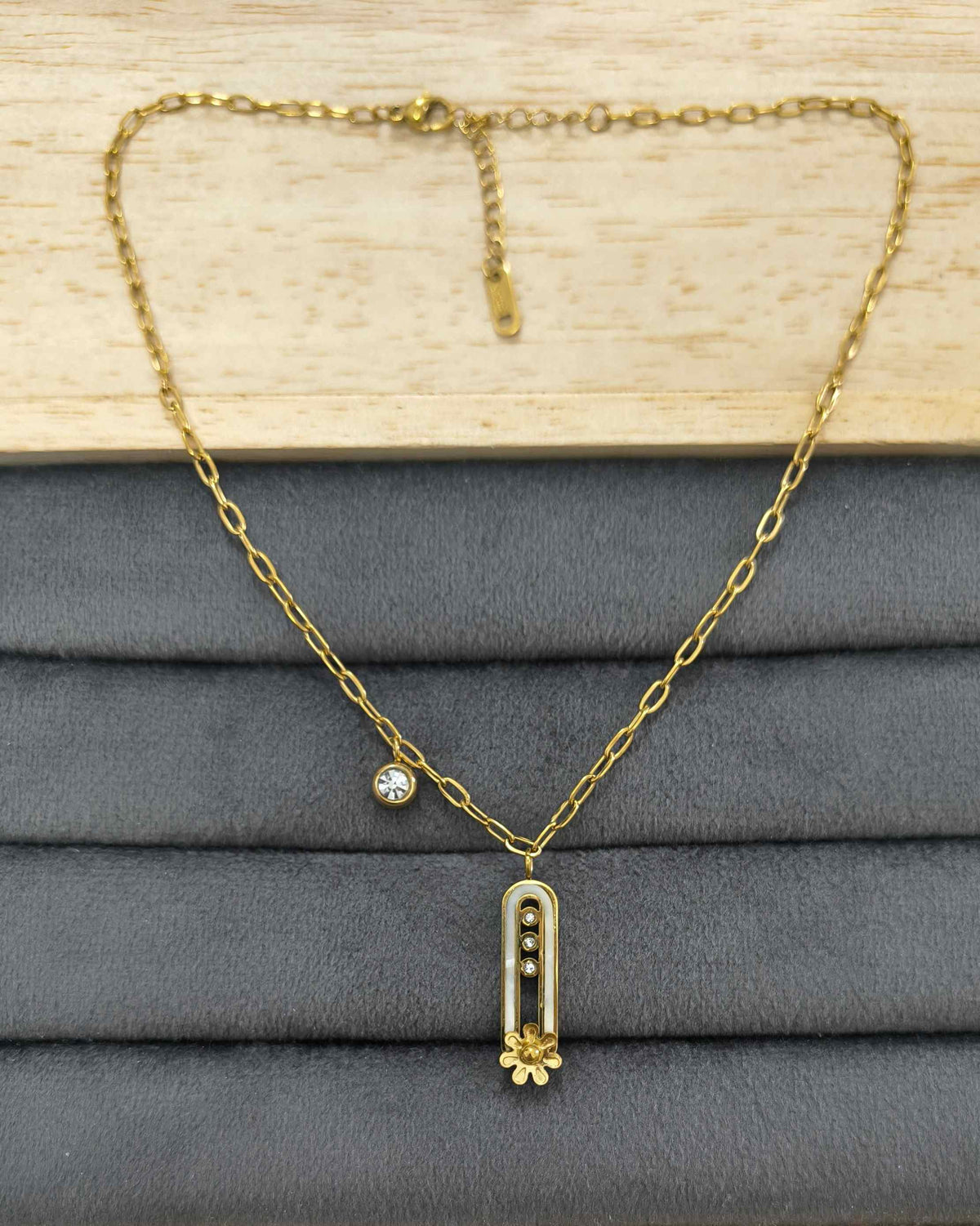 Stylish Stone Studded Chain Necklace 18k Gold Plated