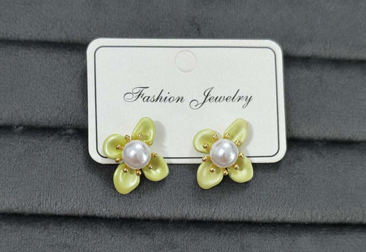 Anitarnish Green Pearl Flower Stud Earrings
