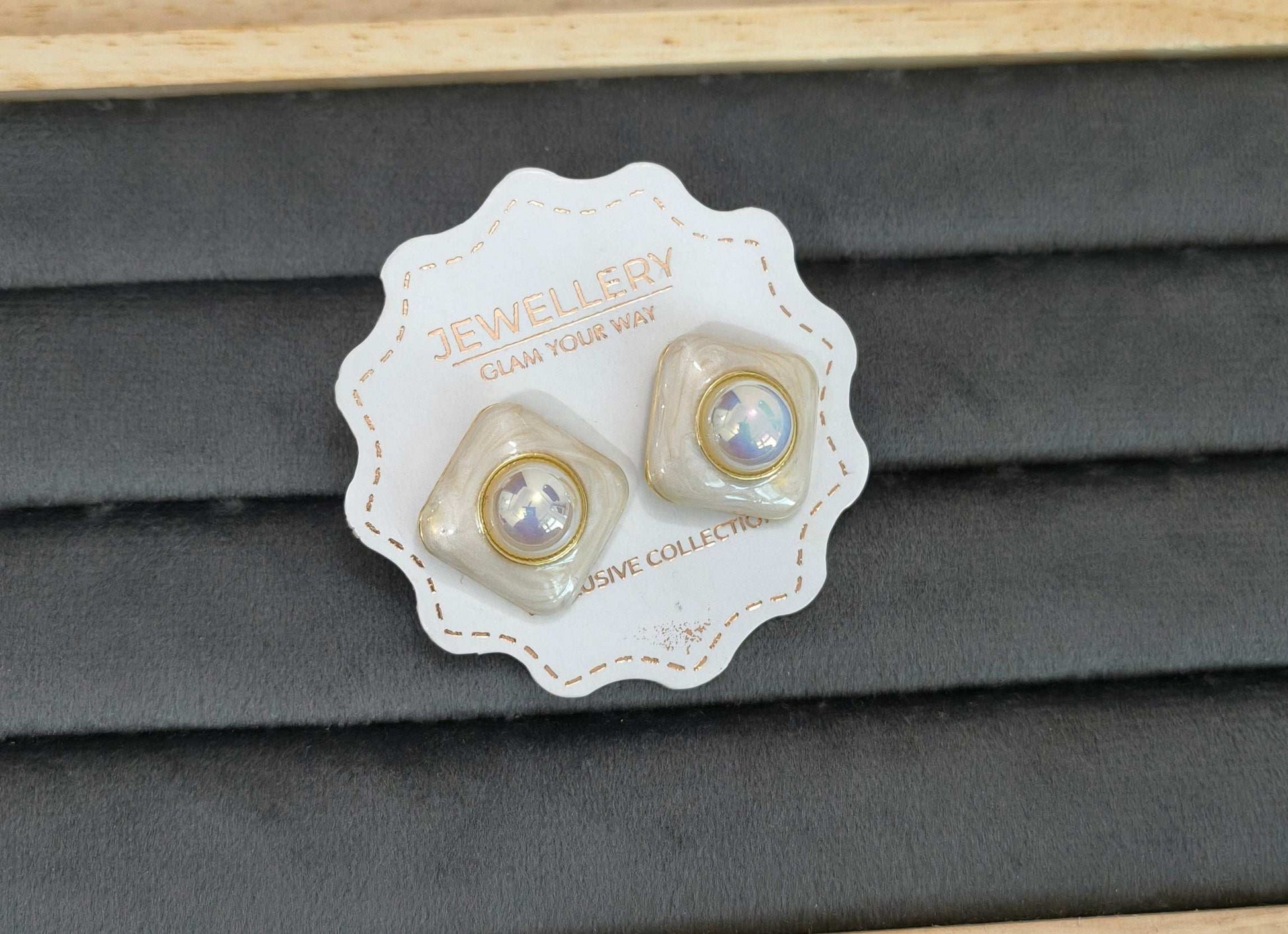 Anitarnish Round Pearl Square Shaped Enamel Stud Earrings 