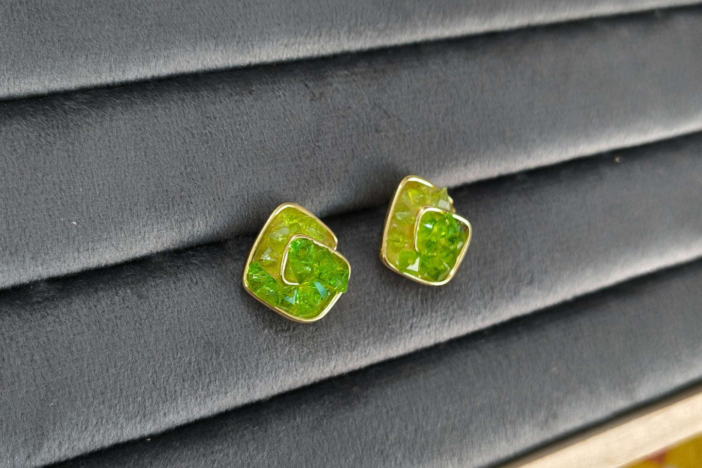 Anitarnish Spiral Shaped Green Crystals Enamel Stud Earrings