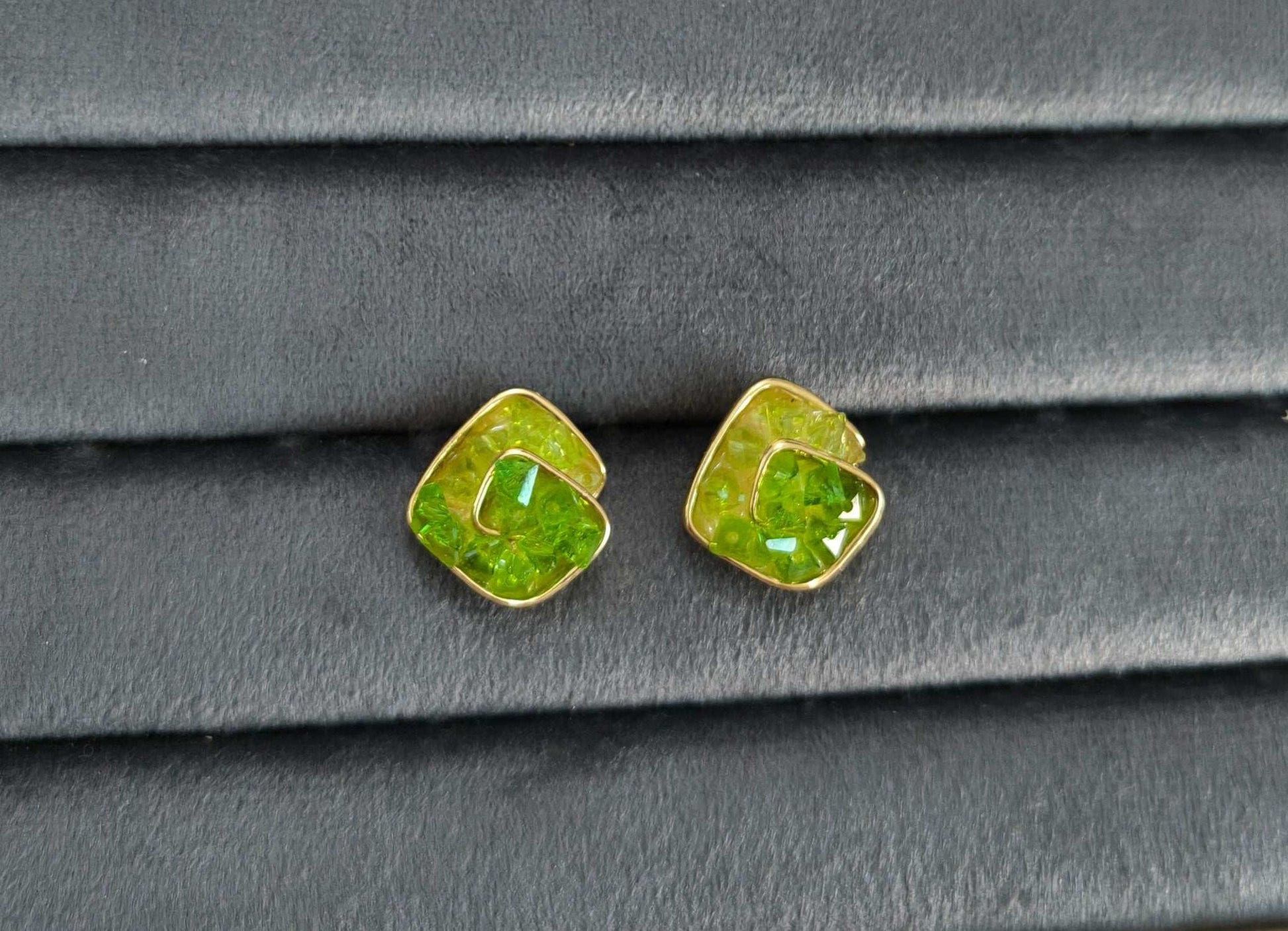 Anitarnish Spiral Shaped Green Crystals Enamel Stud Earrings