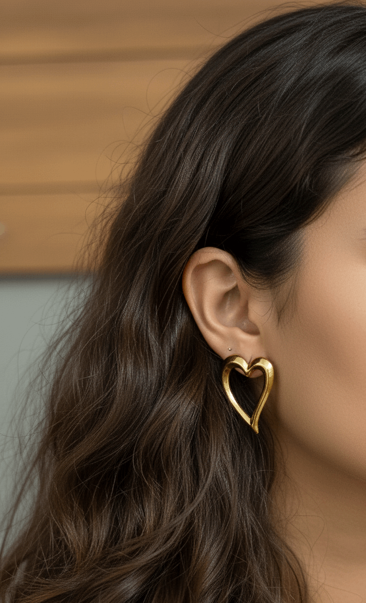 Anti Tarnish Bold Hollow Heart Stud Earrings 18K Gold Plated