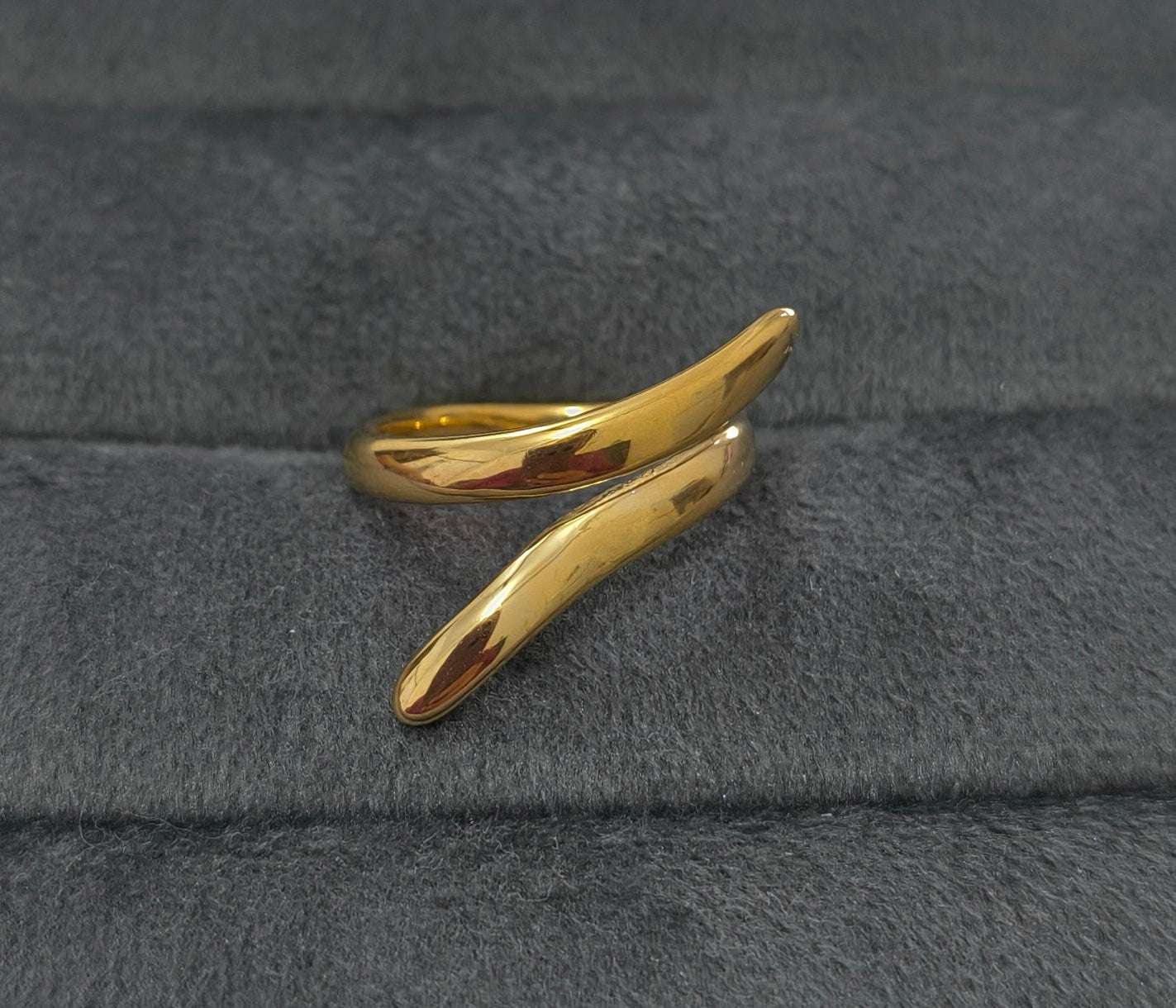 Anti Tarnish Curvy Statement Ring 18K Gold Plated