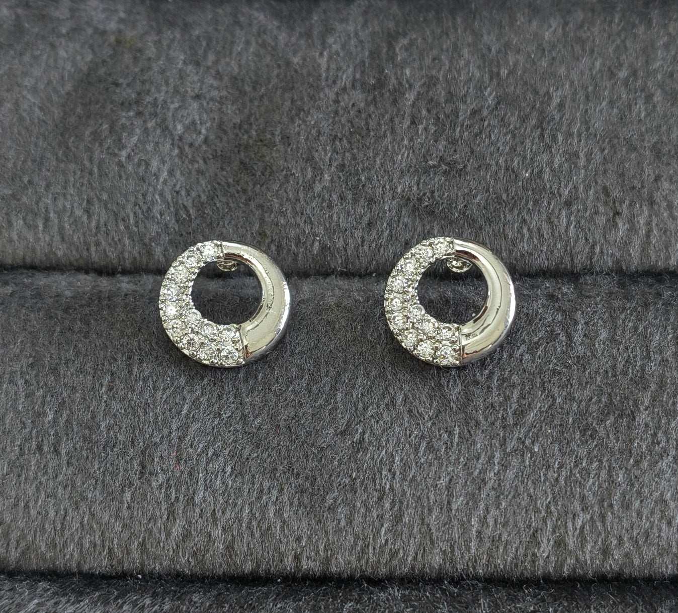 Anti Tarnish Cute Circular Stud Earrings Silver Plated