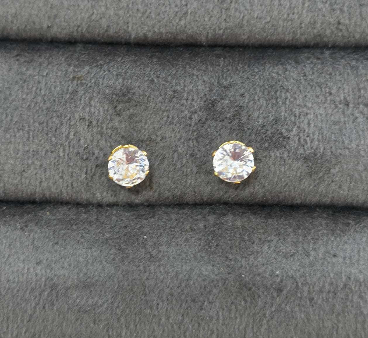 Anti Tarnish Dainty Solitaire Stud Earrings 18K Gold Plated