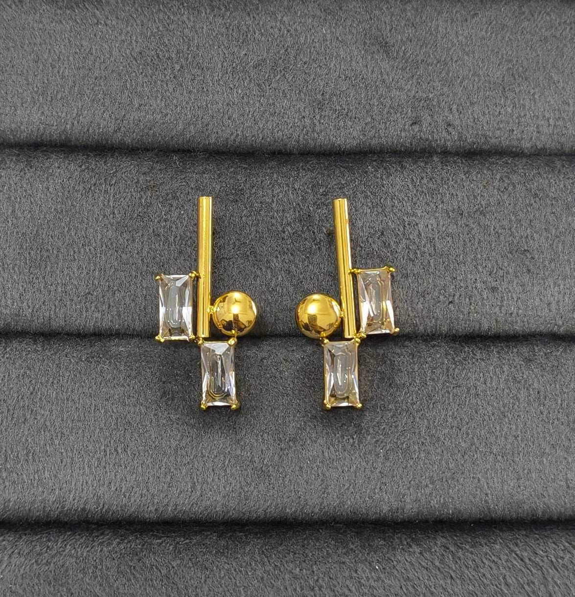 Anti Tarnish Elegant Party Stud Earrings 18K Gold Plated
