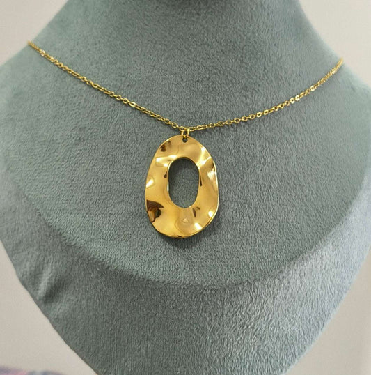 Anti Tarnish Hollow Round Pendant Necklace 18K Gold Plated