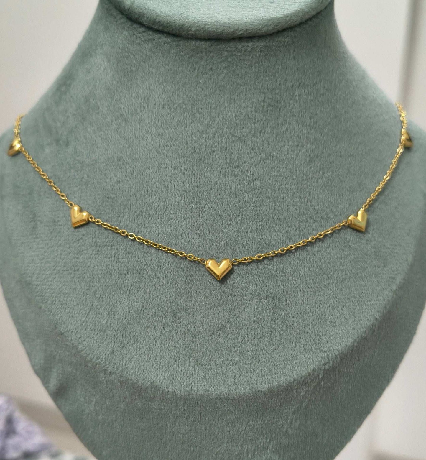 Anti Tarnish Minimal Hearts Chain Necklace 18K Gold Plated