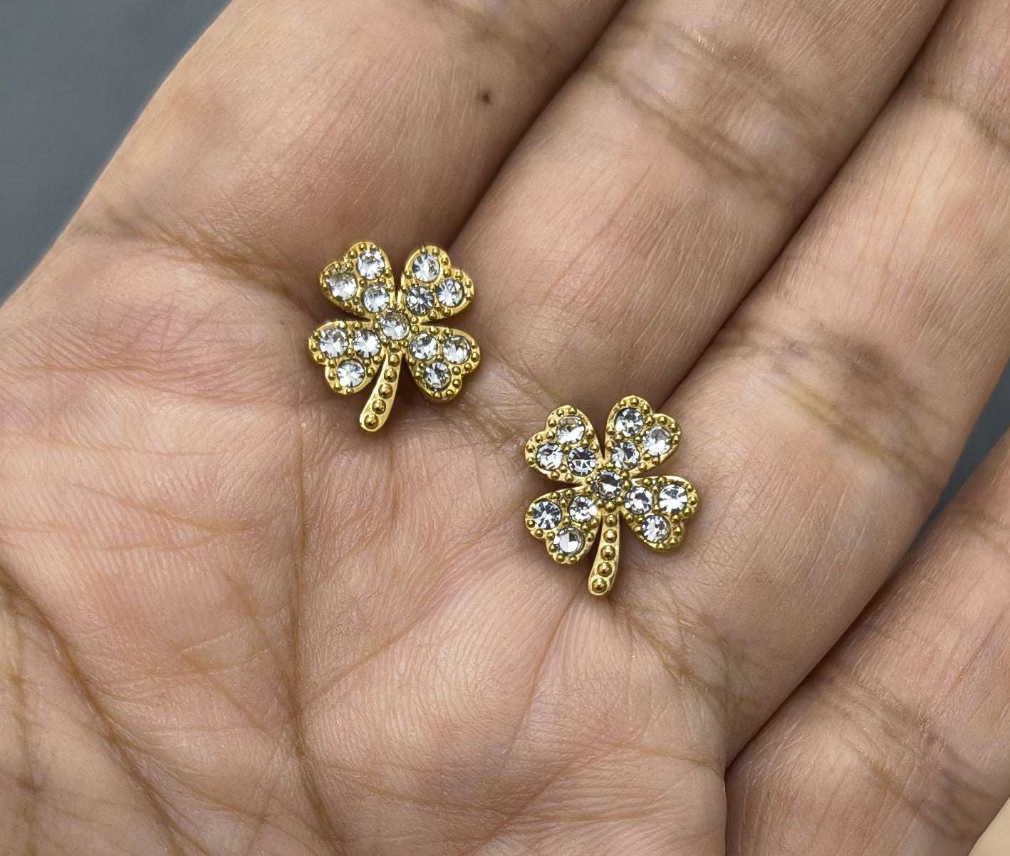 Anti Tarnish Shiny Clover Stud Earrings 18K Gold Plated