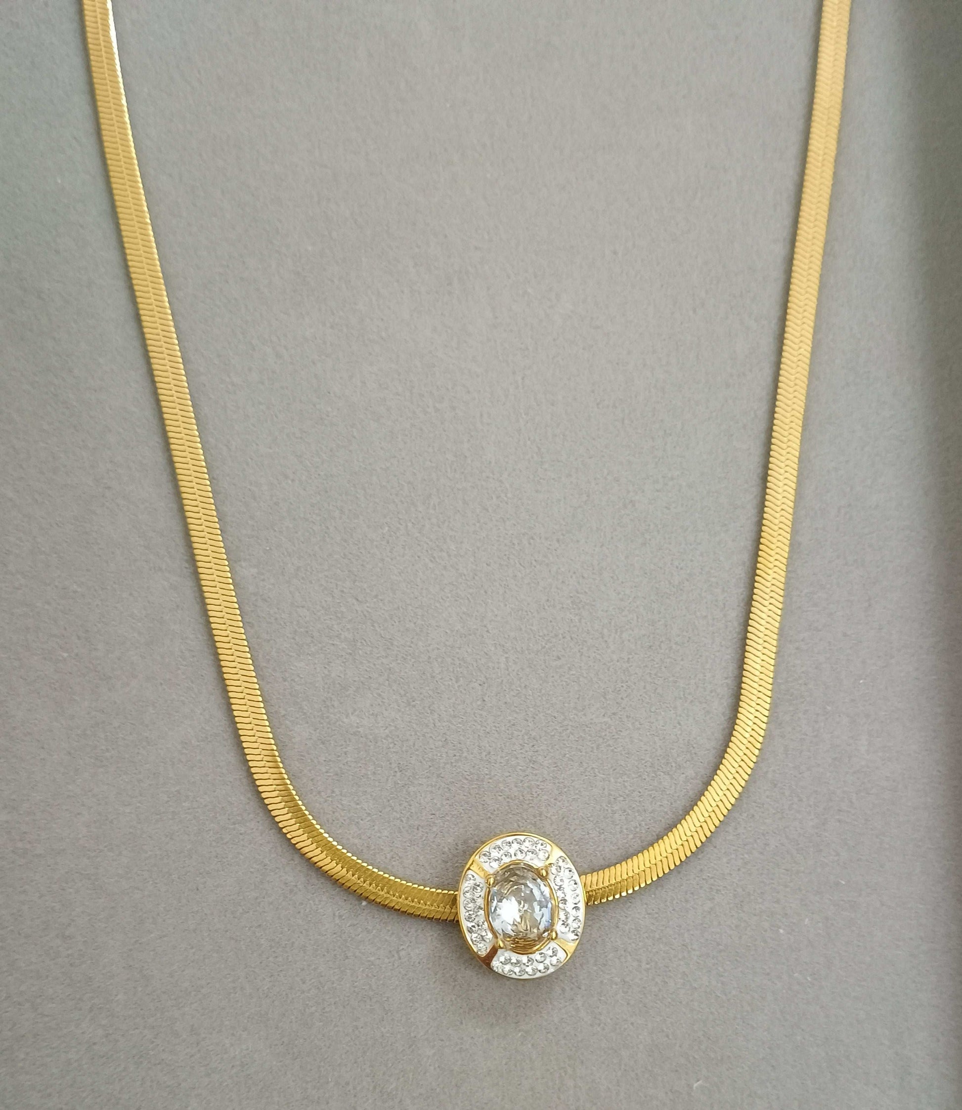 Anti Tarnish Snack Chain Diamond Choker Style Necklace