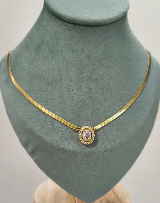 Anti Tarnish Snack Chain Diamond Studded Pendant Necklace