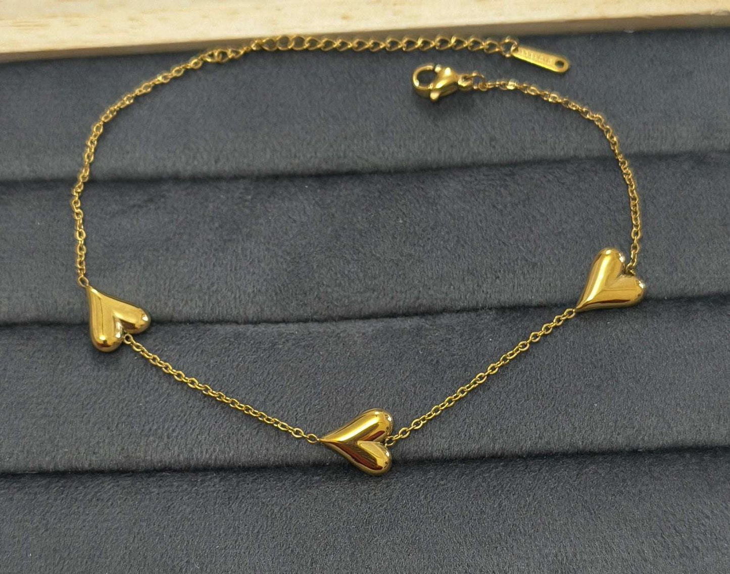 Anti Tarnish Solid Hearts Anklet 18K Gold Plated