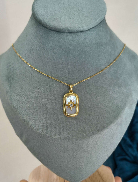 Anti Tarnish Star Pendant Necklace 18K Gold Plated